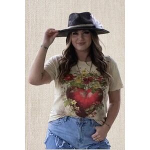Jaded Gypsy Womens Floral Heart Graphic Oversized Distressed T-Shirt Beige S/M